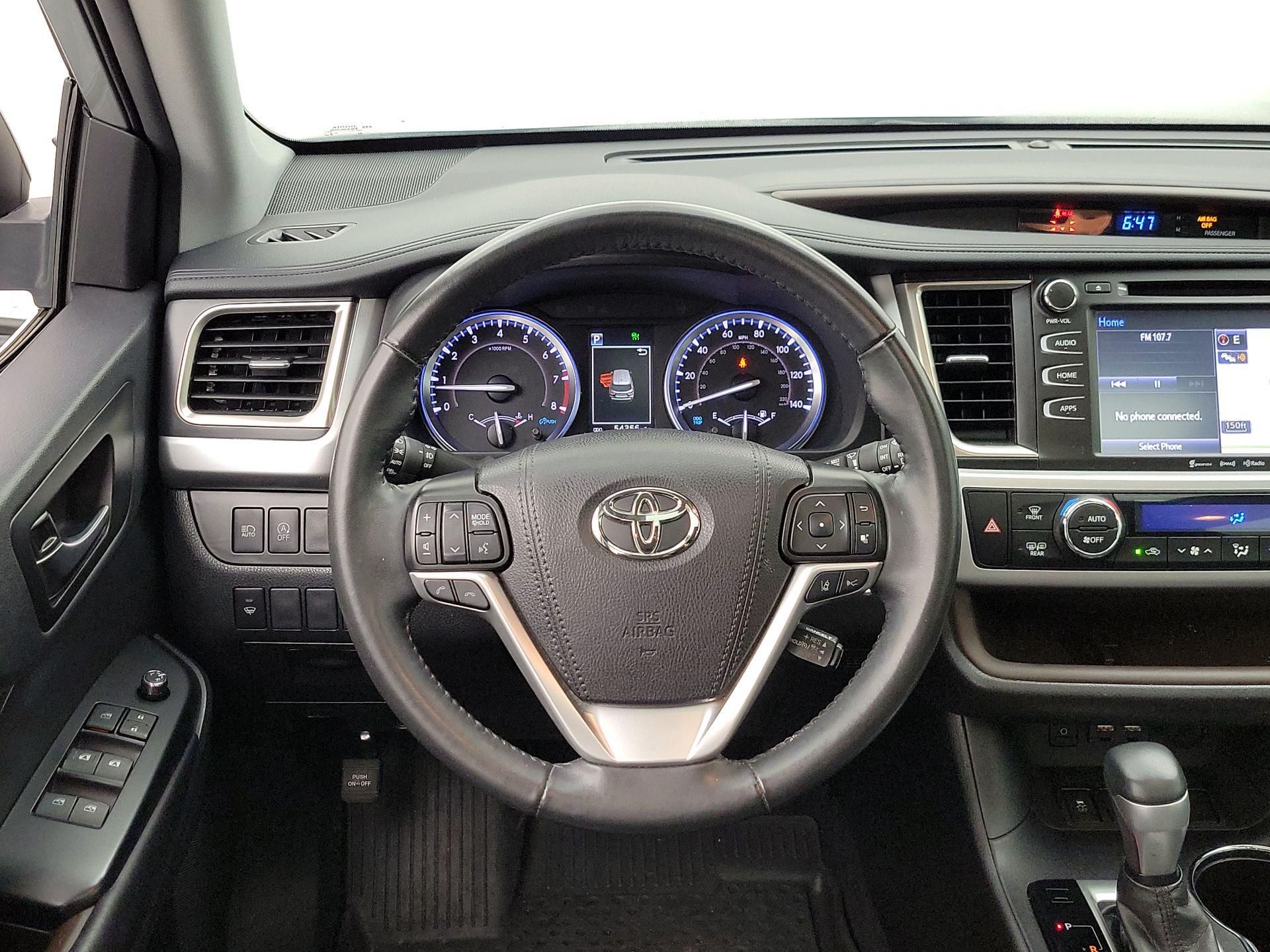 Thumbnail: 2019 Toyota Highlander - 10