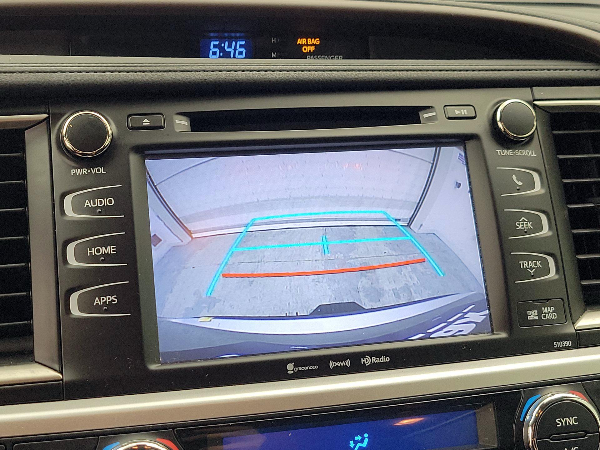 Thumbnail: 2019 Toyota Highlander - 14