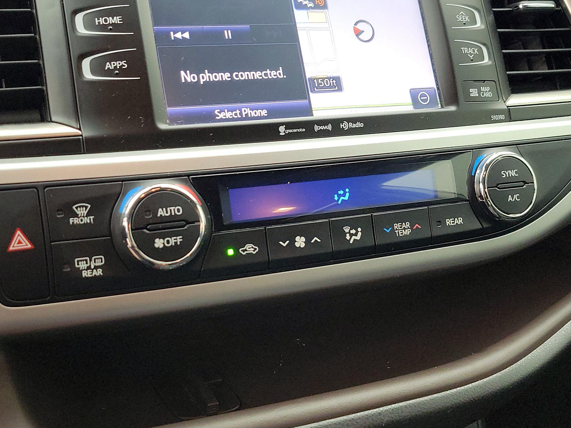 Thumbnail: 2019 Toyota Highlander - 16