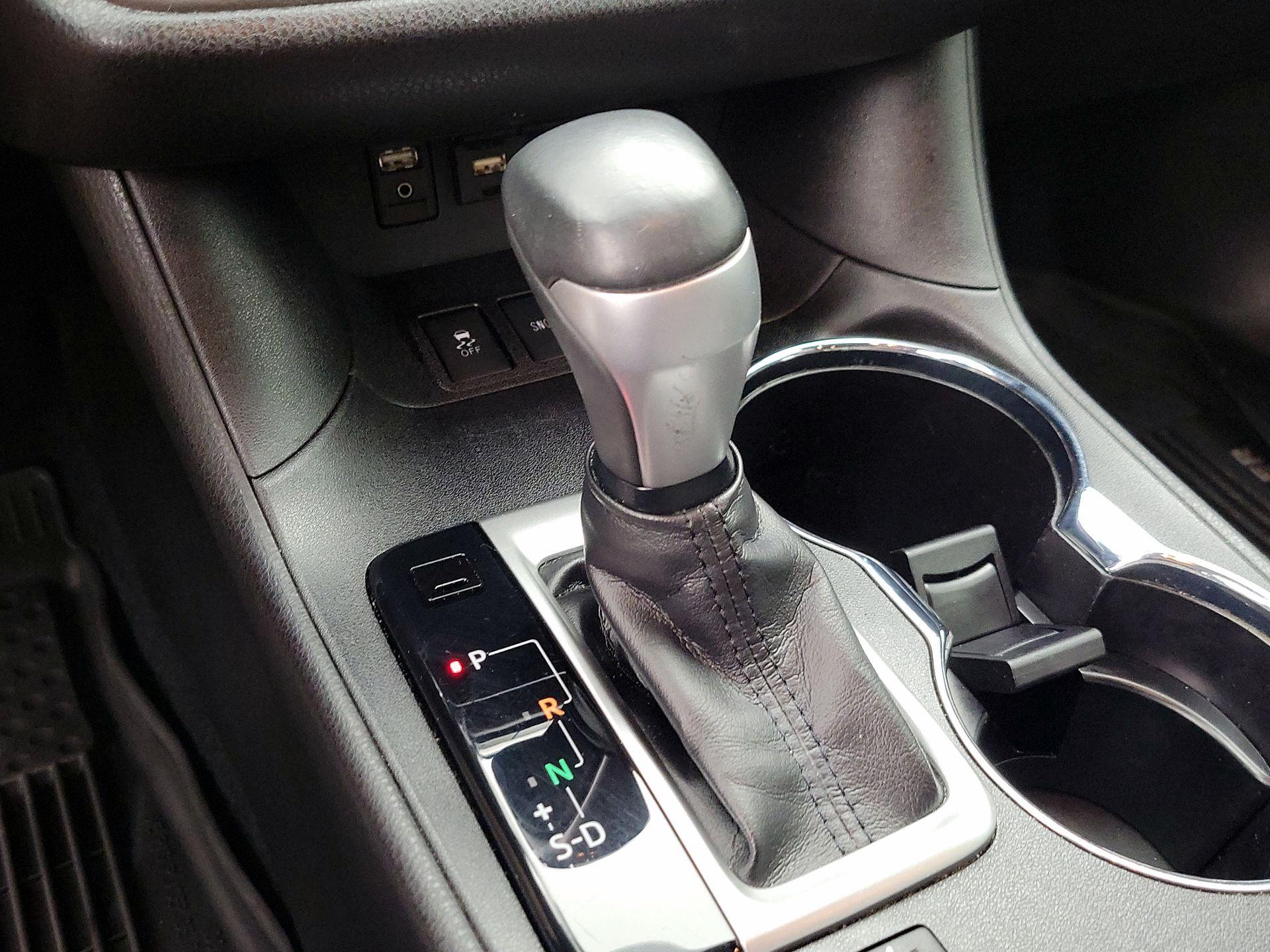 Thumbnail: 2019 Toyota Highlander - 17