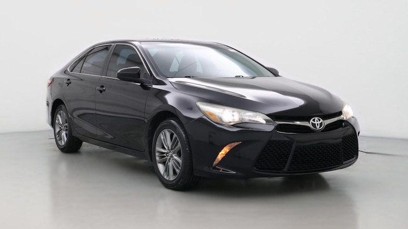 2017 Toyota Camry SE Hero Image