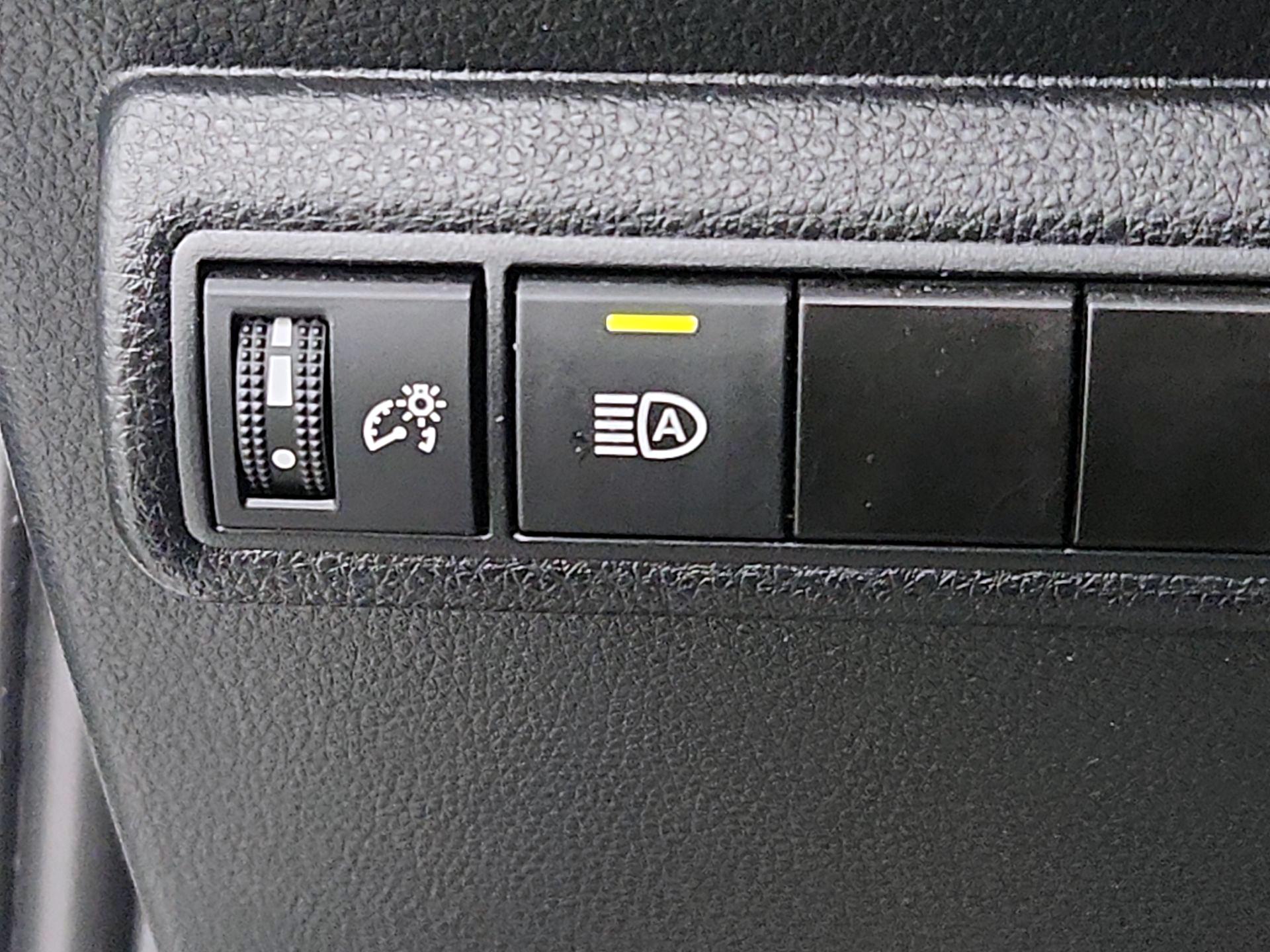 Thumbnail: 2024 Toyota Corolla - 13