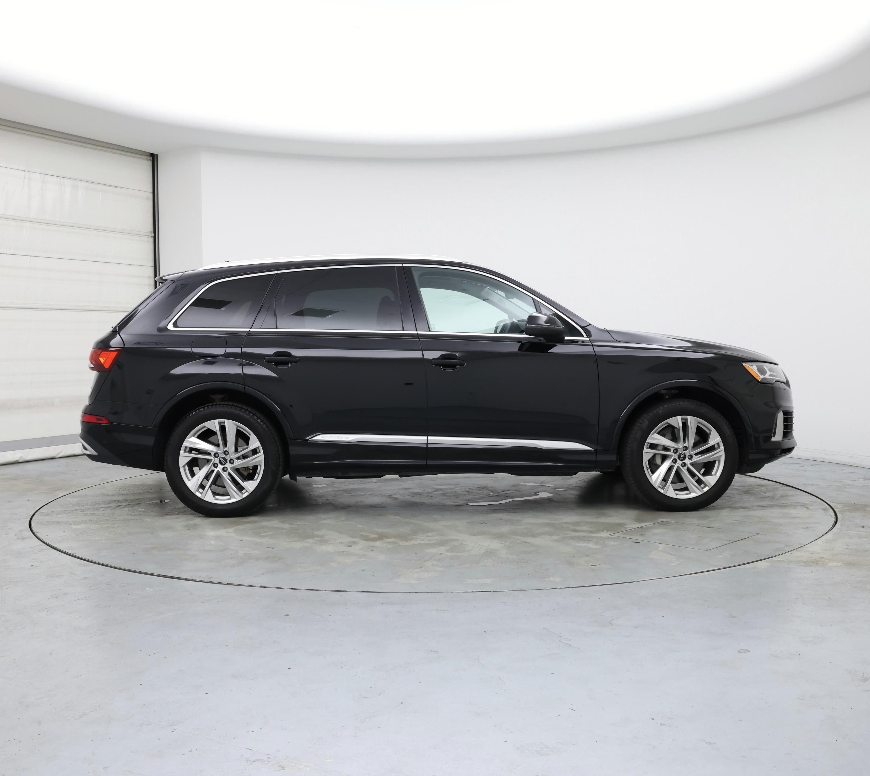 Thumbnail: 2022 Audi Q7 - 7