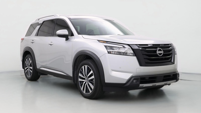 2022 Nissan Pathfinder Platinum Hero Image