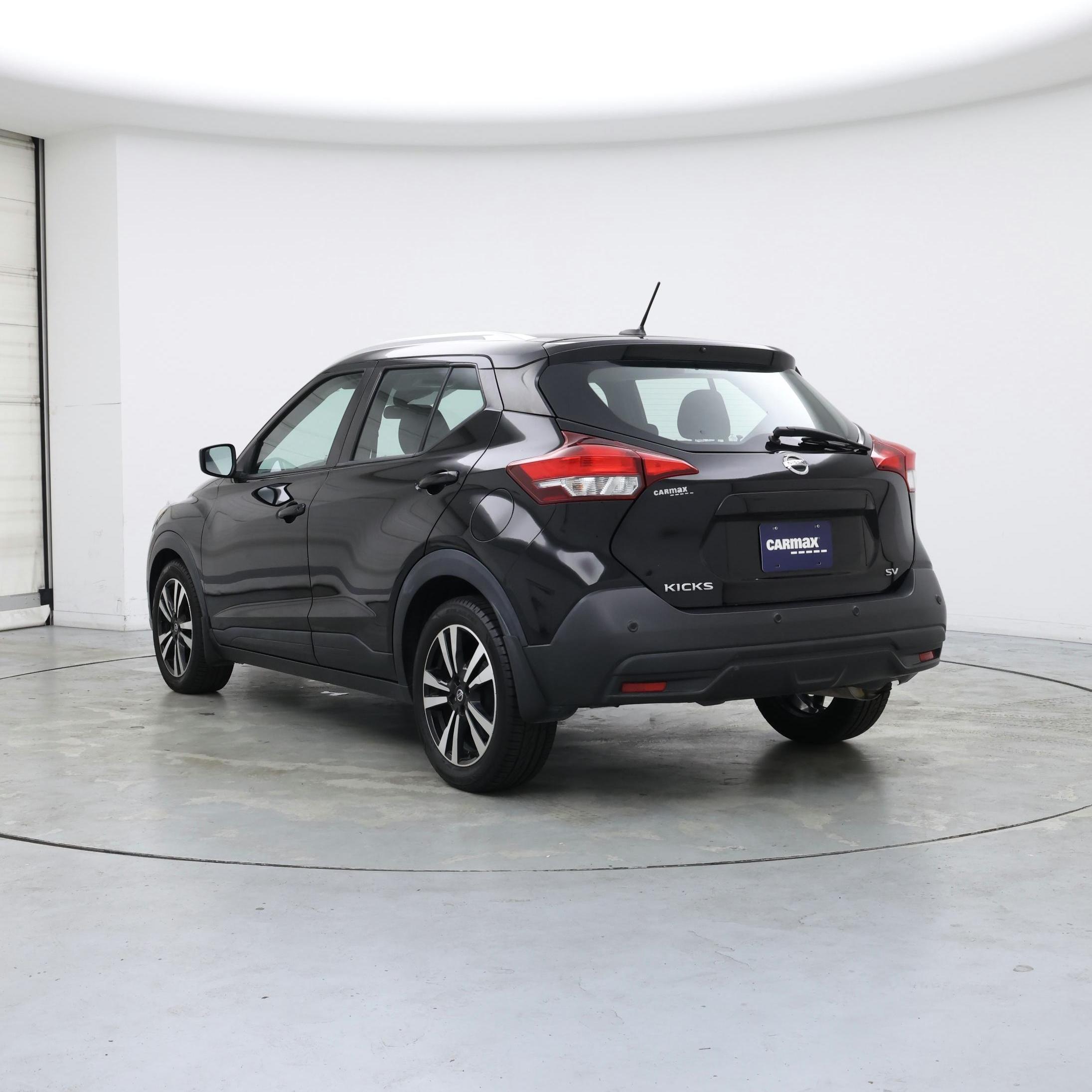 Thumbnail: 2020 Nissan Kicks - 2