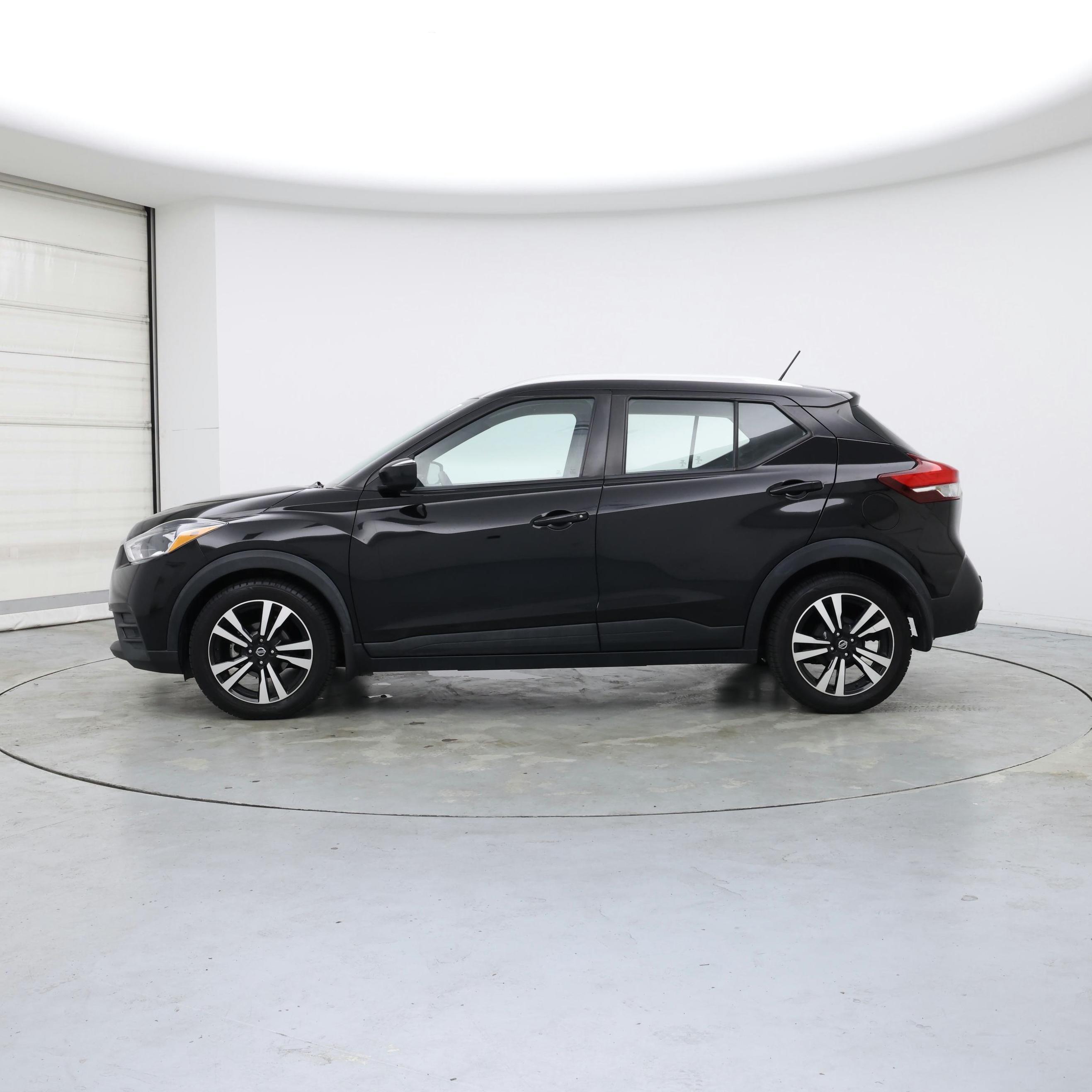 Thumbnail: 2020 Nissan Kicks - 3
