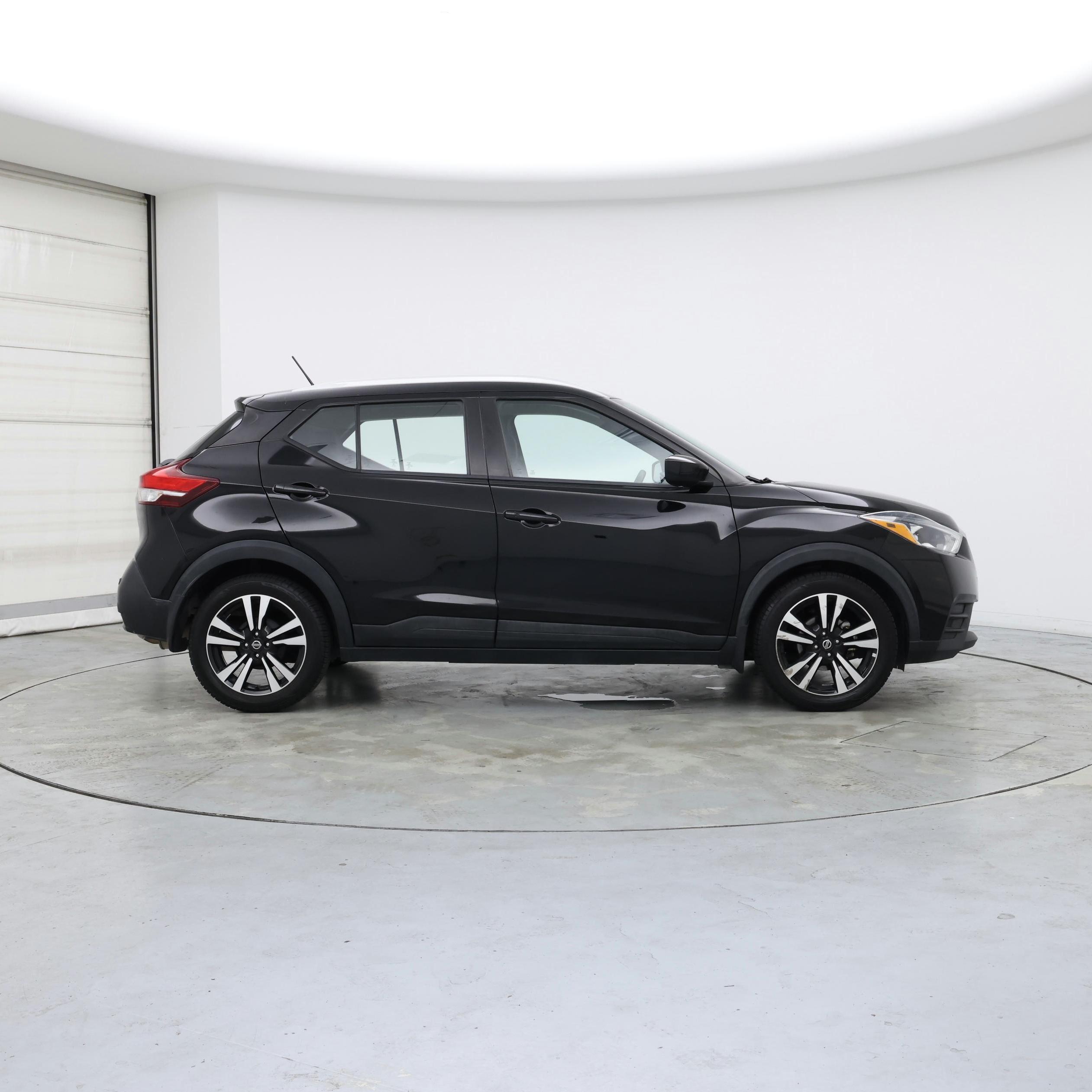 Thumbnail: 2020 Nissan Kicks - 7