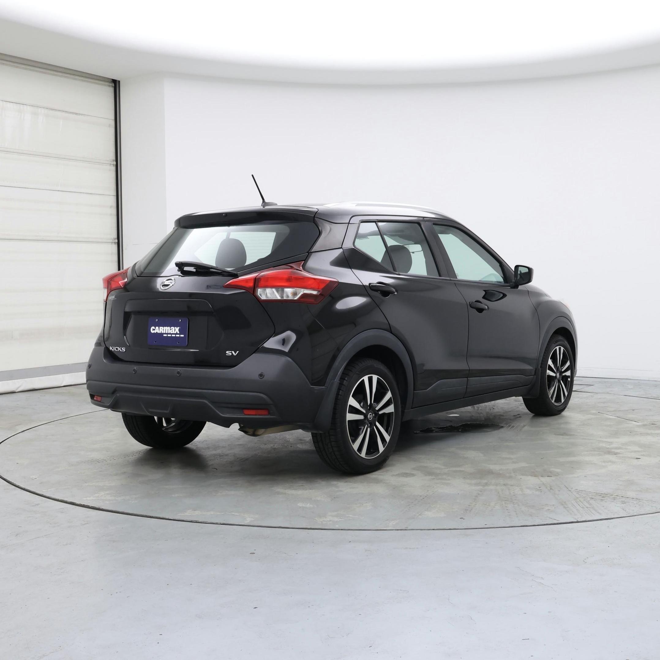 Thumbnail: 2020 Nissan Kicks - 8