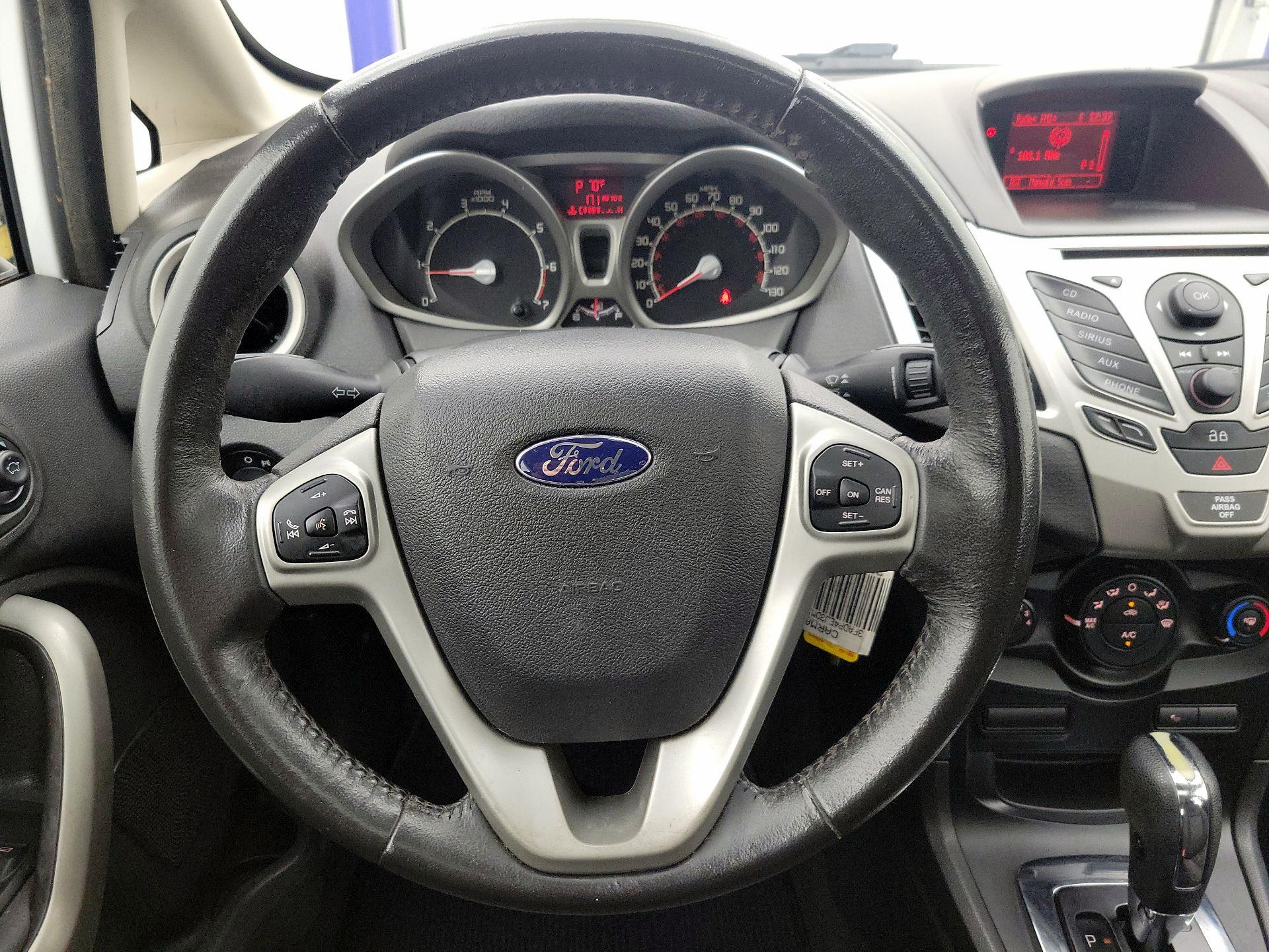 Thumbnail: 2013 Ford Fiesta - 10