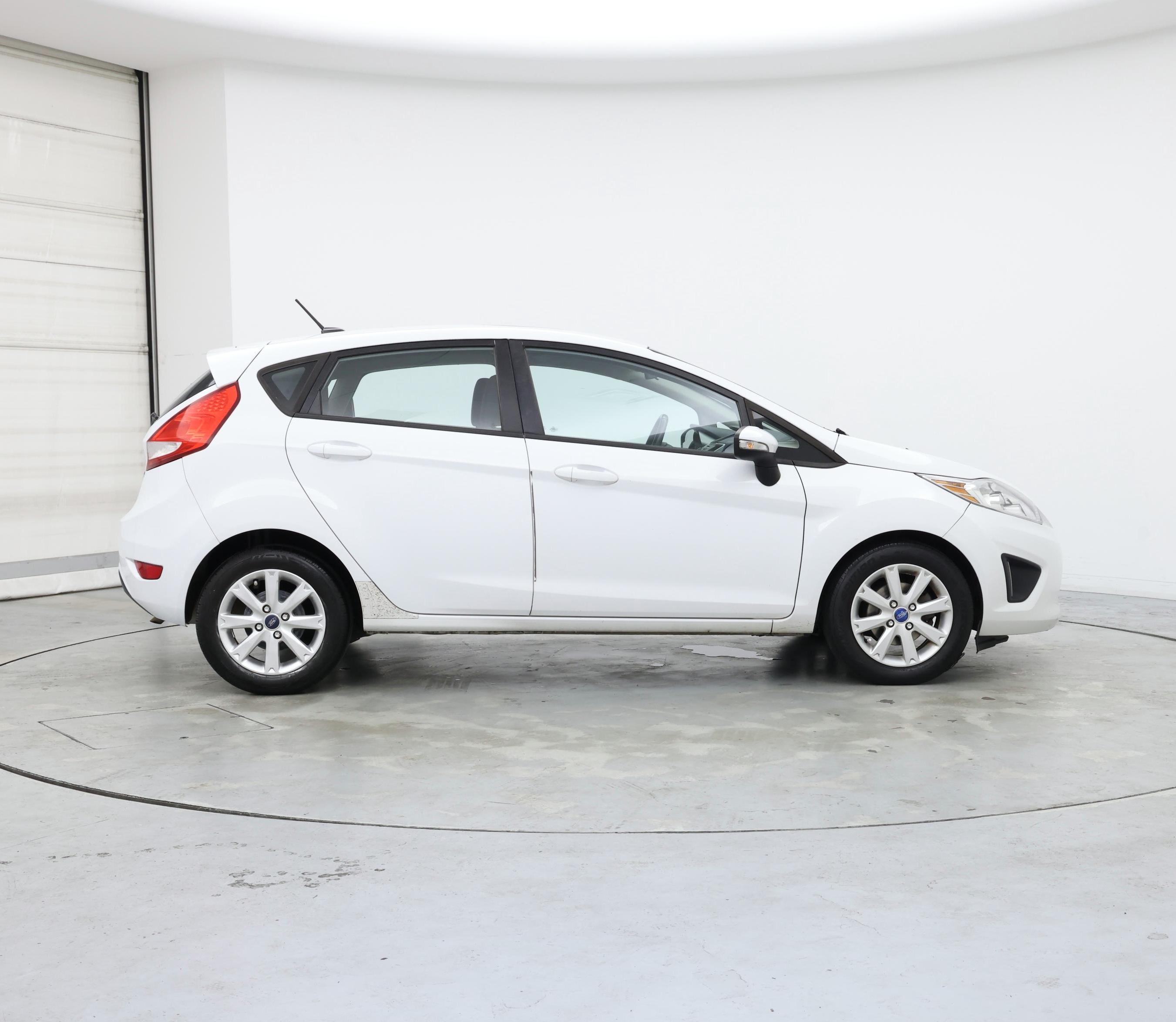 Thumbnail: 2013 Ford Fiesta - 7