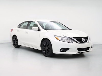 White 2018 Nissan Altima SL