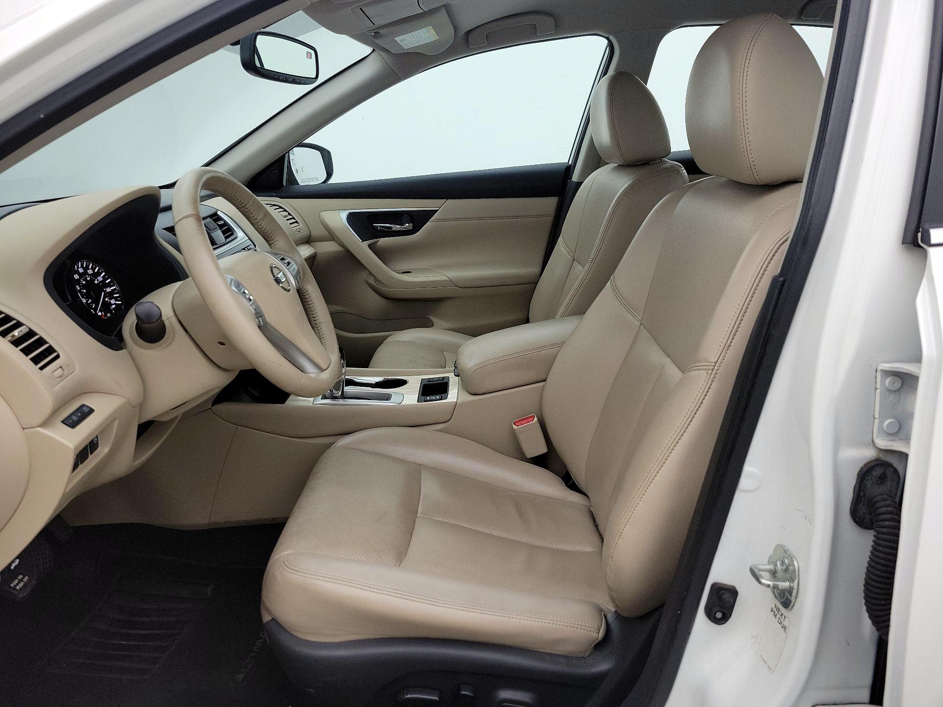 Thumbnail: 2018 Nissan Altima - 11