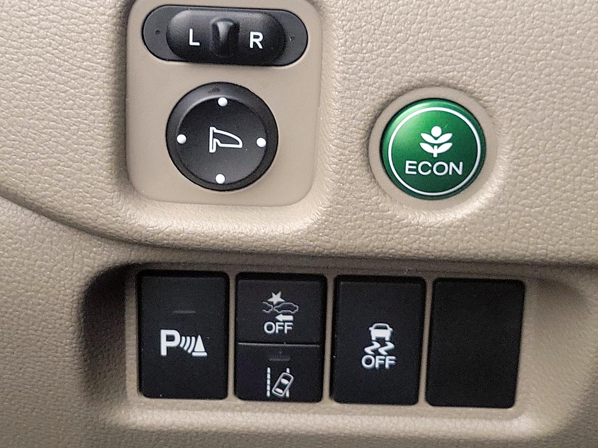 Thumbnail: 2019 Honda Pilot - 13