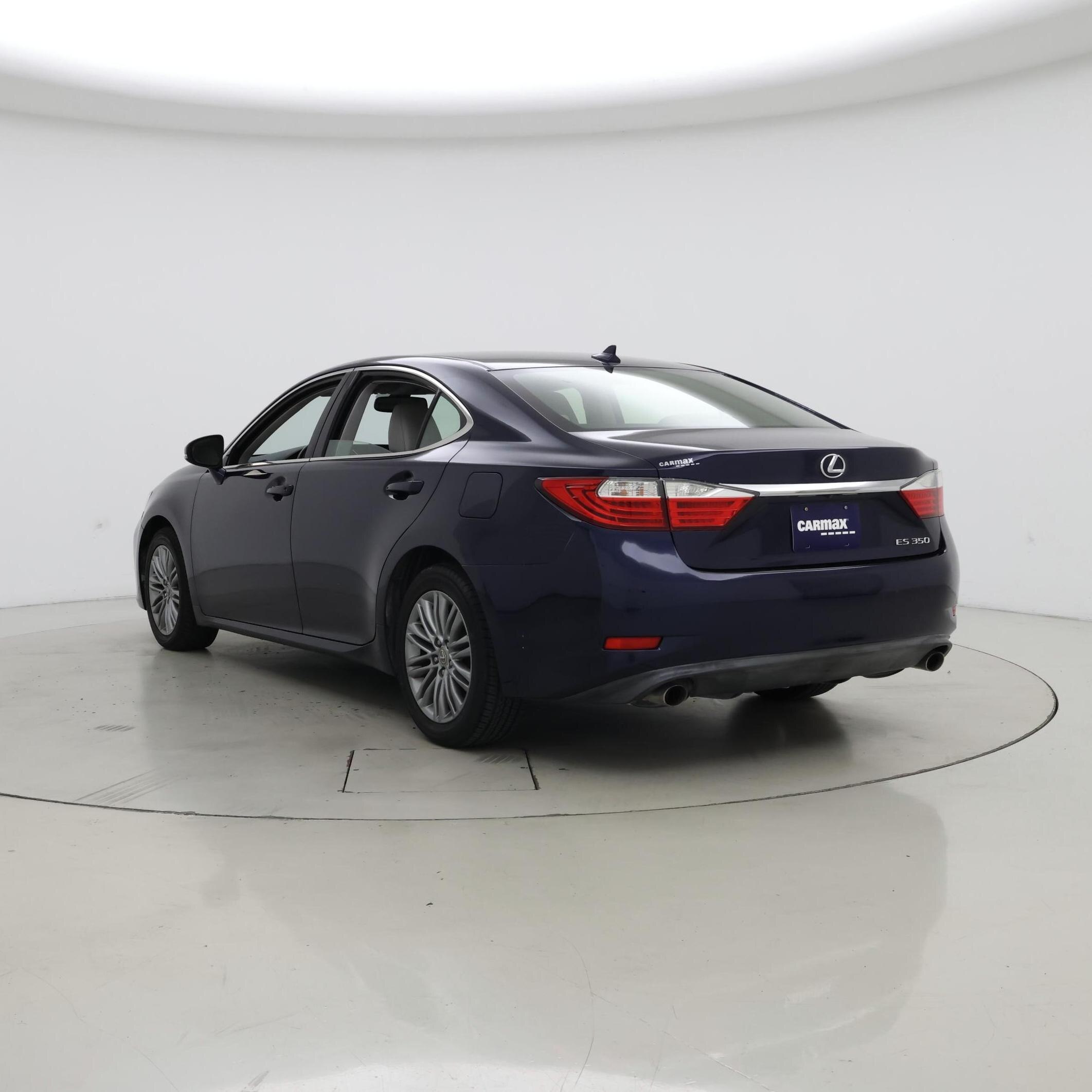 Thumbnail: 2013 Lexus ES - 2