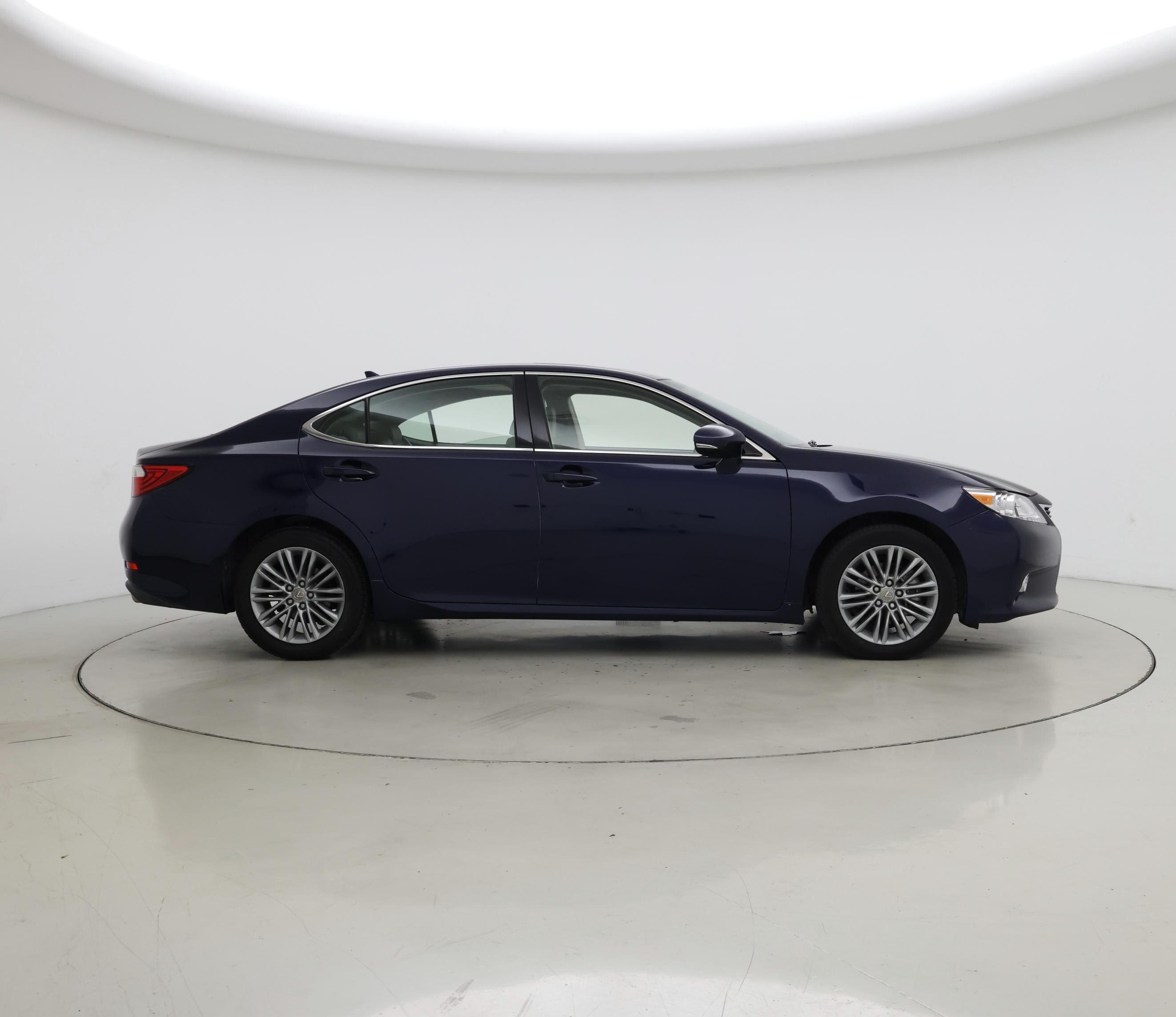 Thumbnail: 2013 Lexus ES - 7