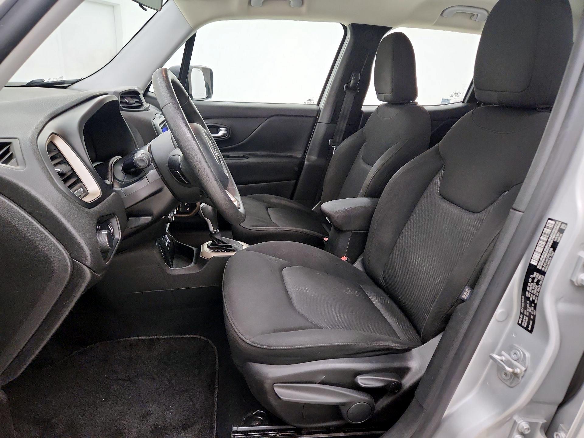 Thumbnail: 2015 Jeep Renegade - 11