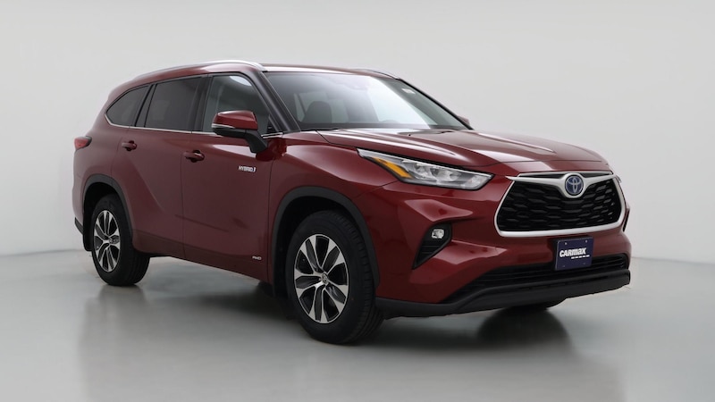 2020 Toyota Highlander XLE Hero Image