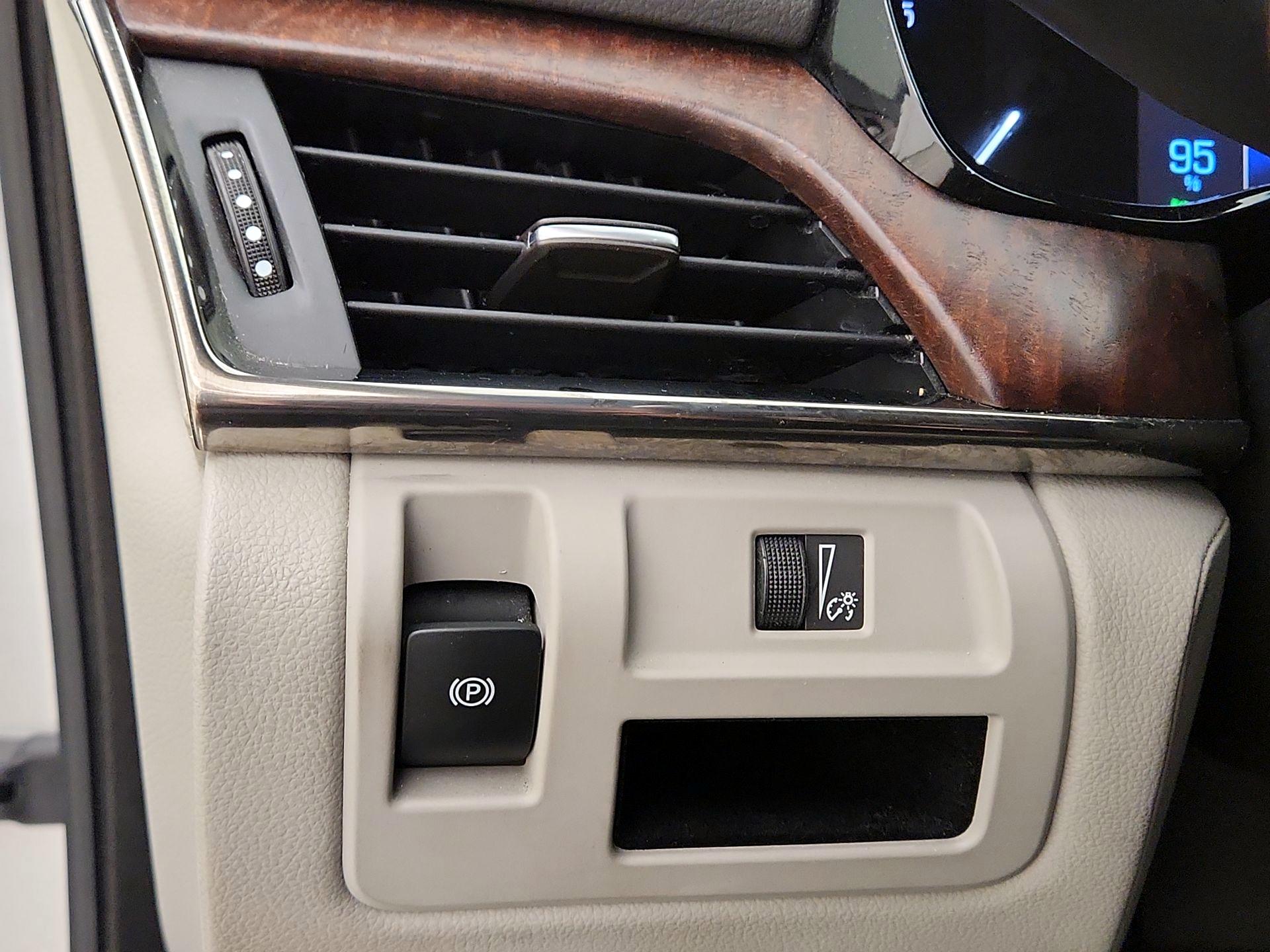 Thumbnail: 2016 Cadillac CTS - 13