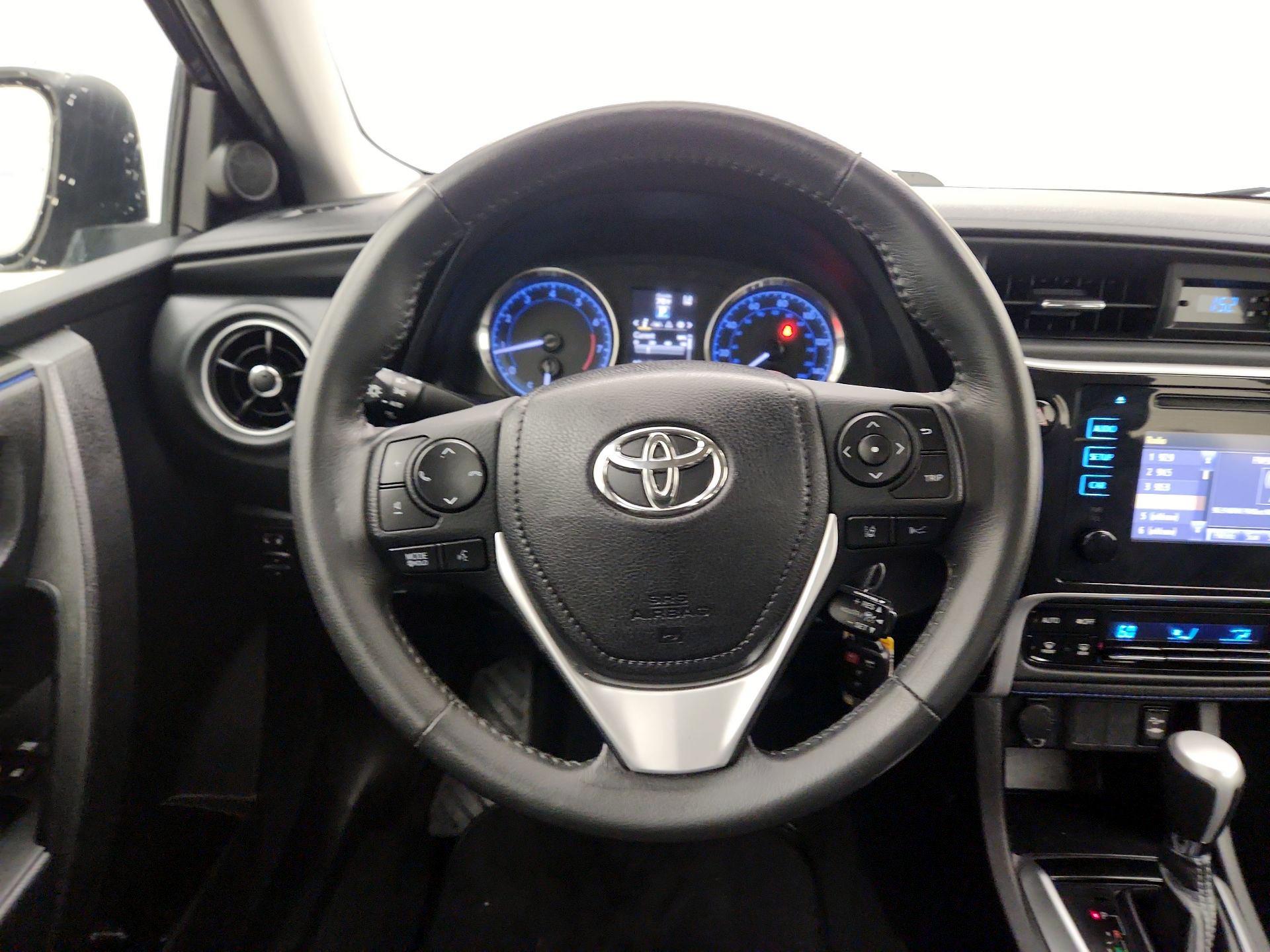 Thumbnail: 2019 Toyota Corolla - 10