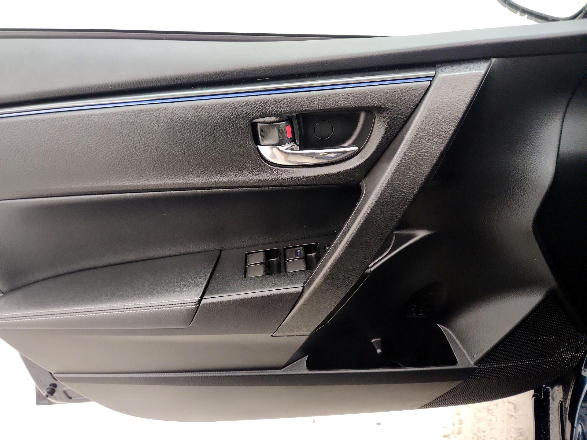 Thumbnail: 2019 Toyota Corolla - 12