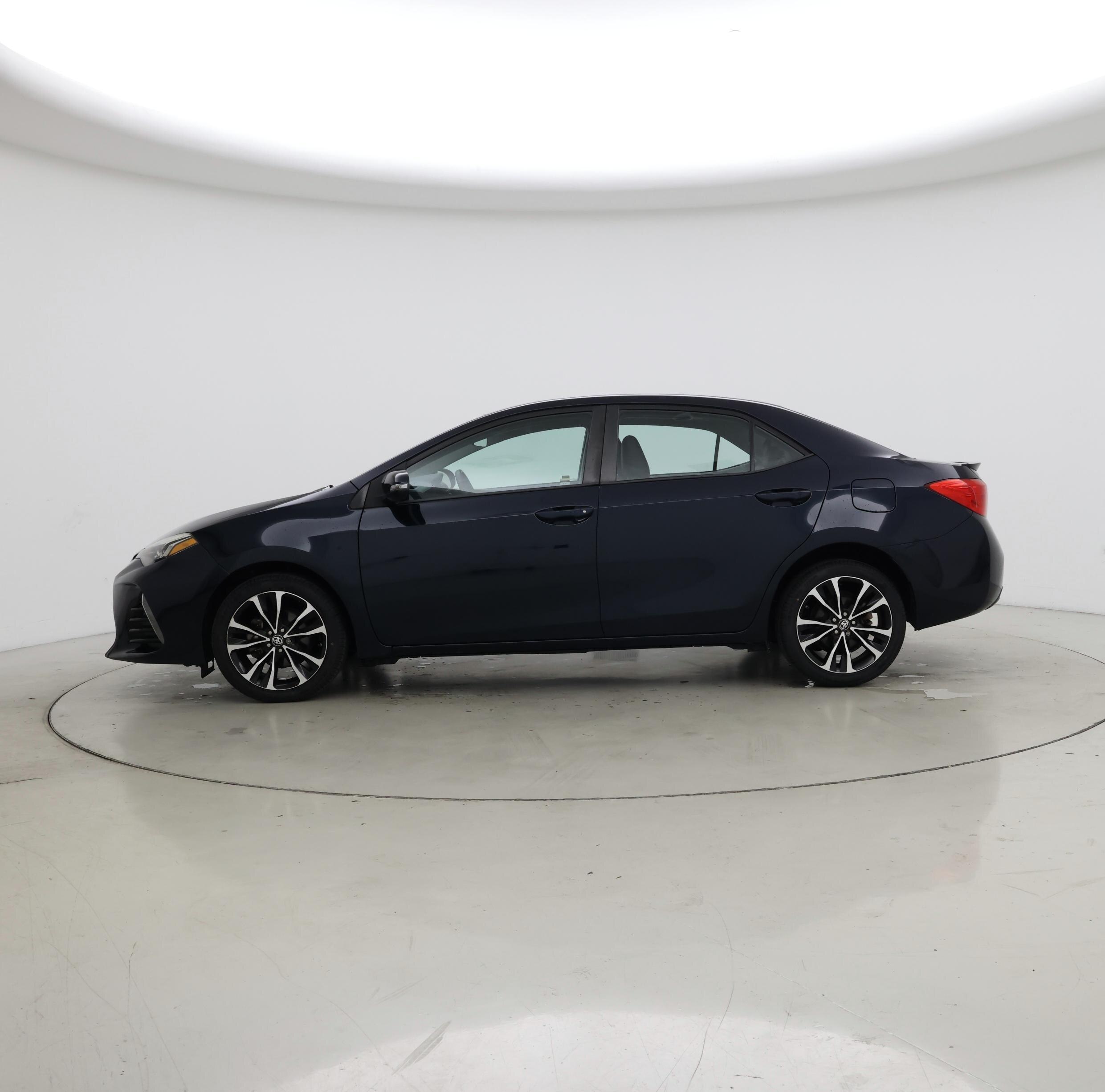 Thumbnail: 2019 Toyota Corolla - 3
