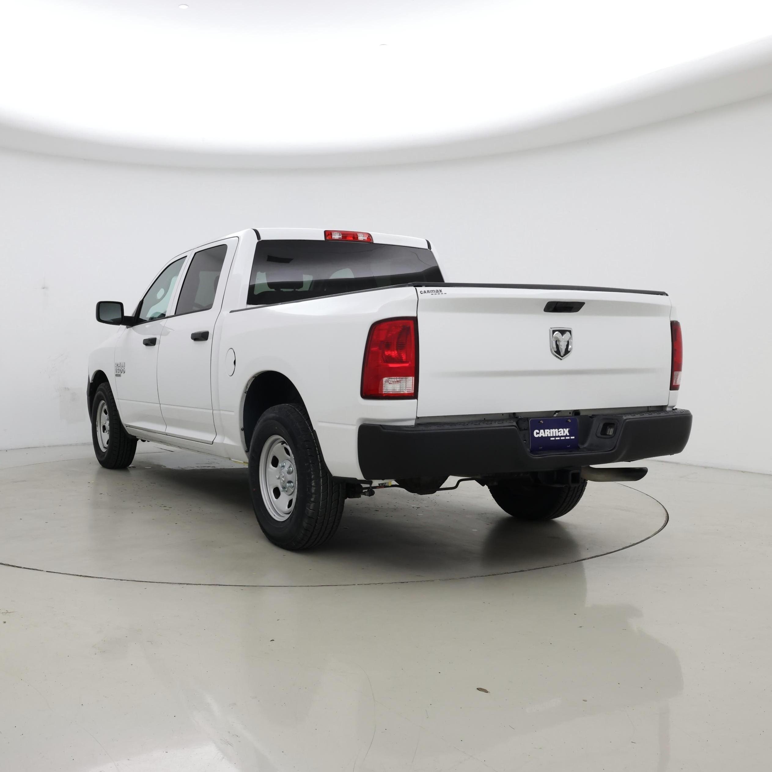 Thumbnail: 2020 RAM 1500 Classic - 2