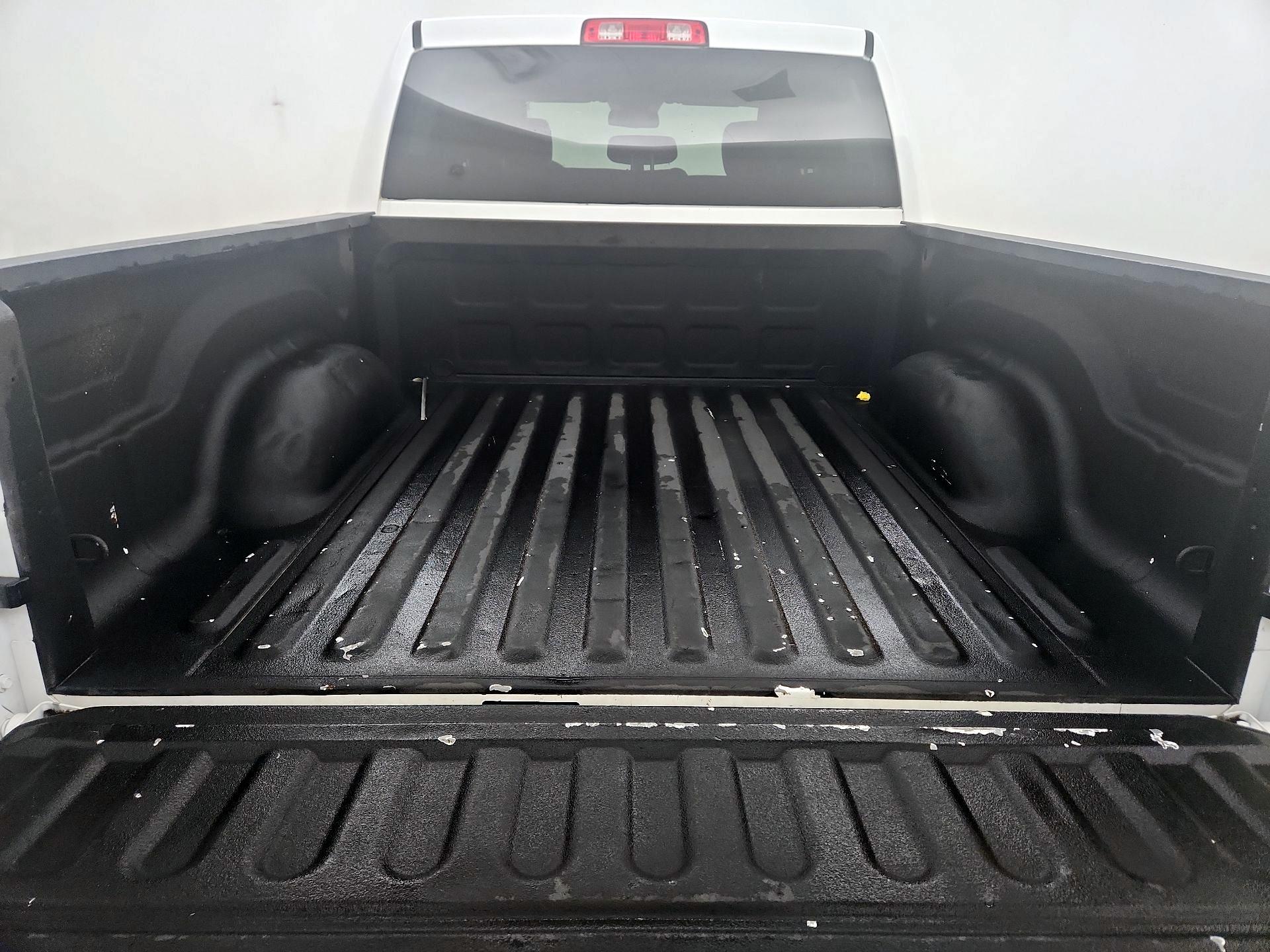 Thumbnail: 2020 RAM 1500 Classic - 20