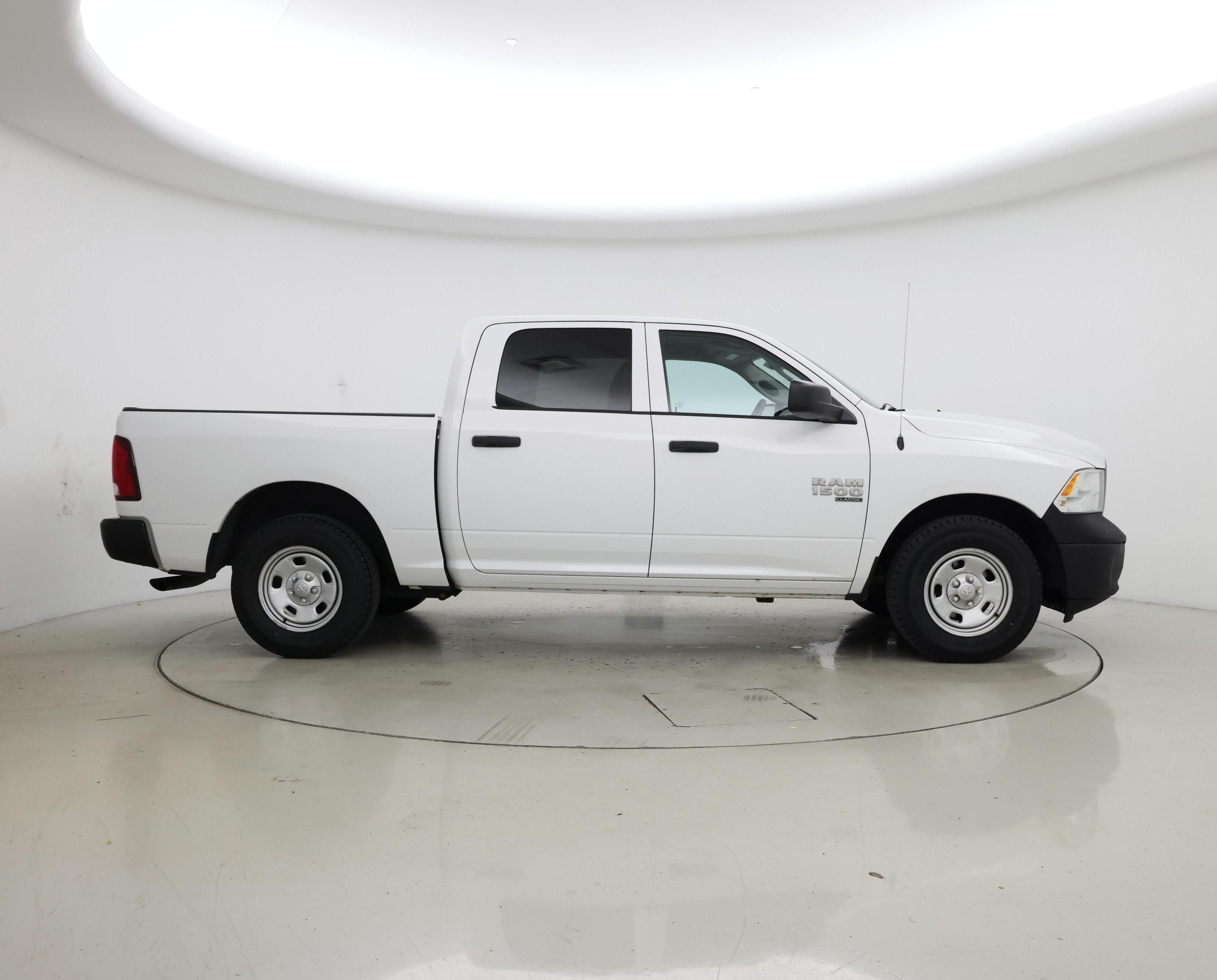 Thumbnail: 2020 RAM 1500 Classic - 7