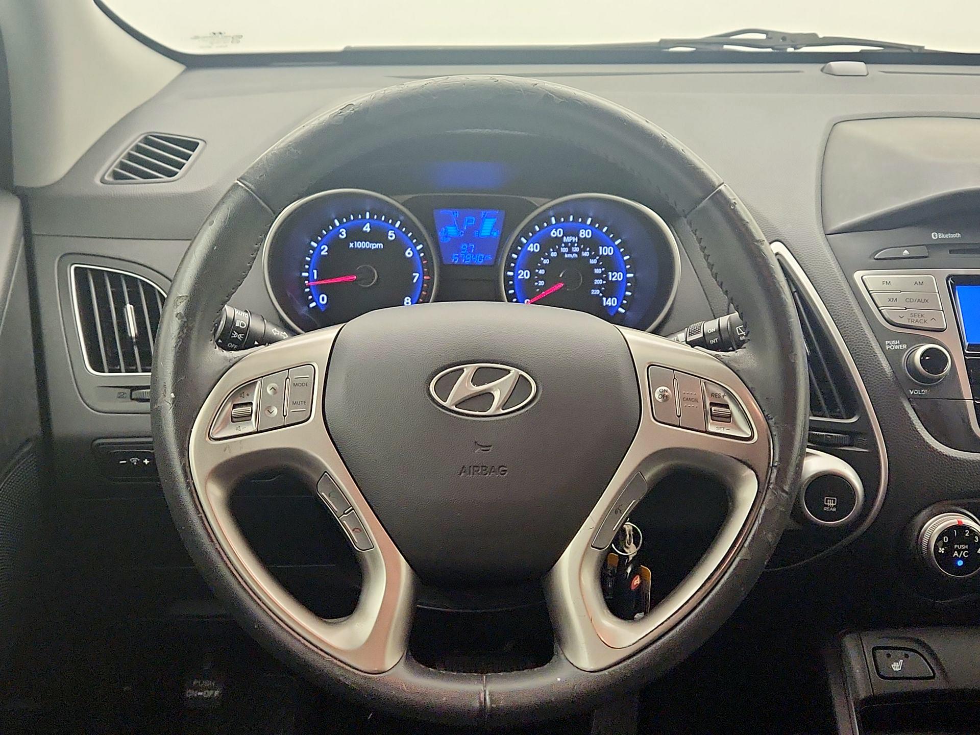 Thumbnail: 2013 Hyundai Tucson - 10