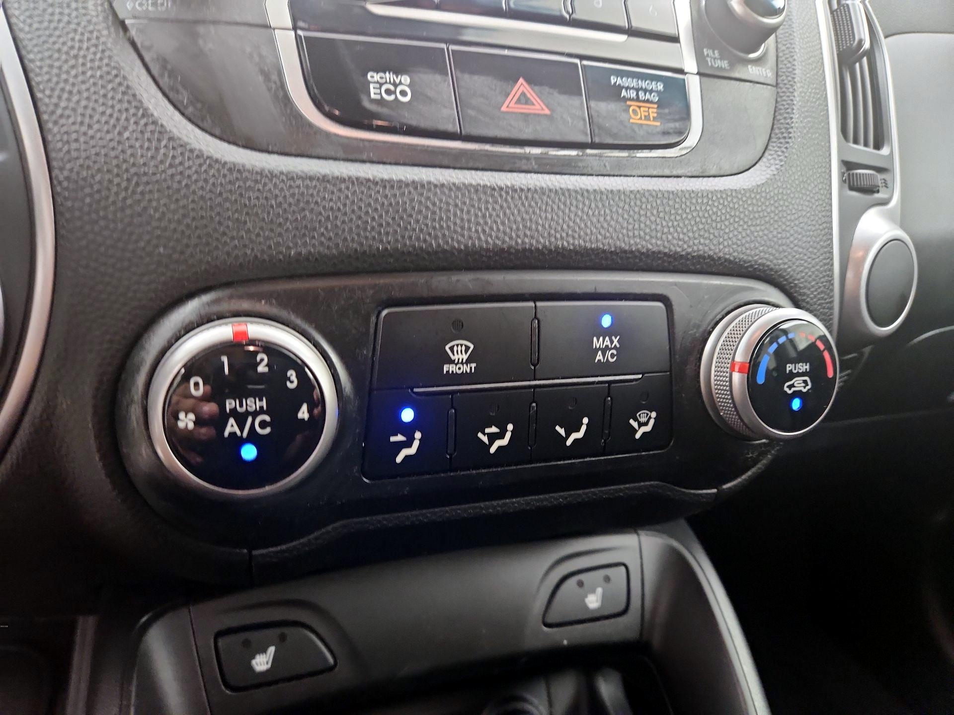 Thumbnail: 2013 Hyundai Tucson - 15