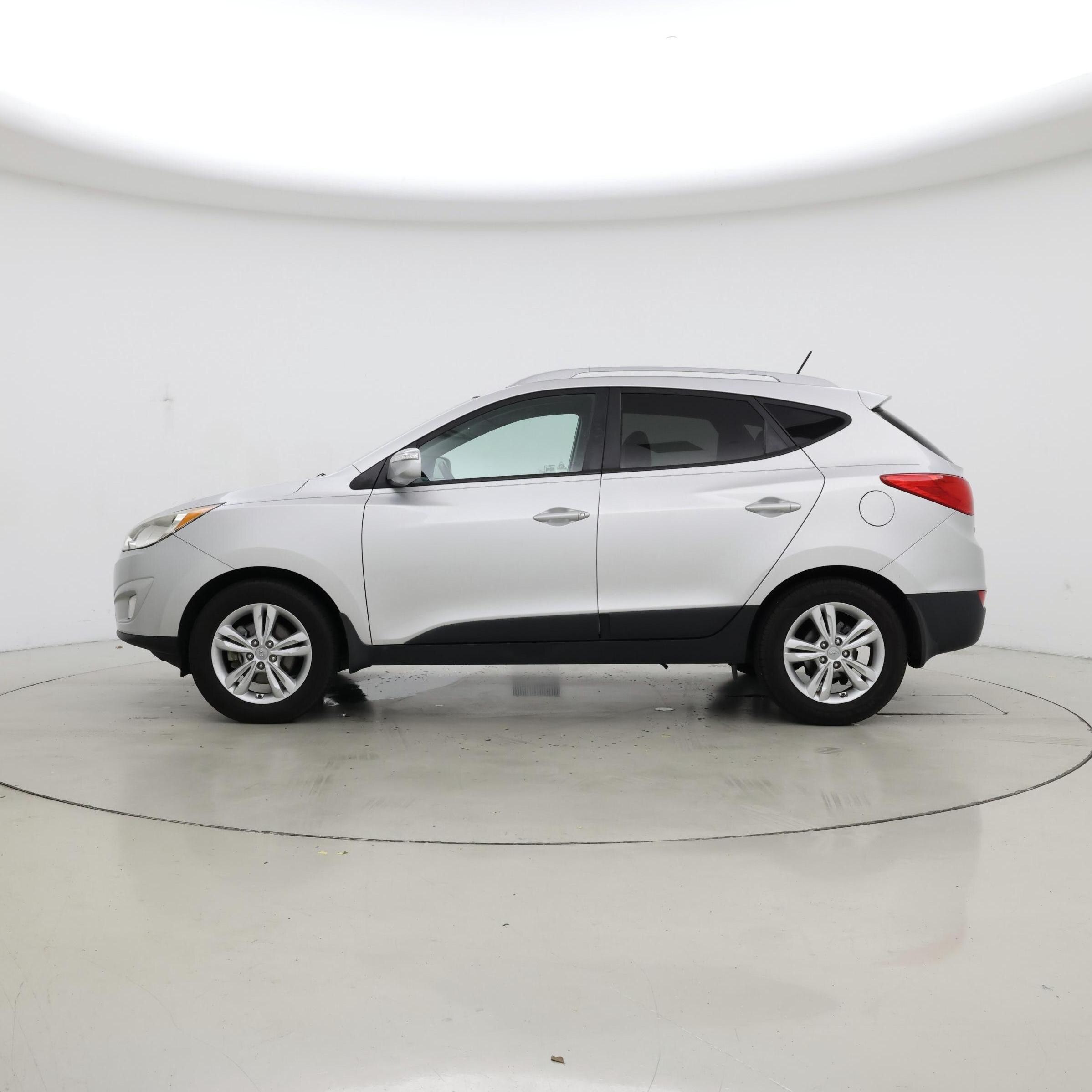 Thumbnail: 2013 Hyundai Tucson - 3