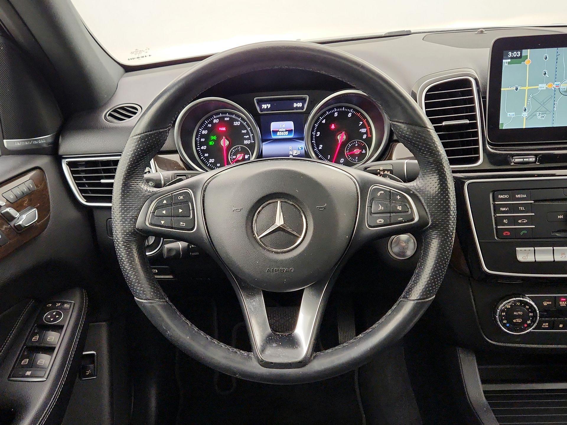 Thumbnail: 2017 Mercedes-Benz GLE - 10