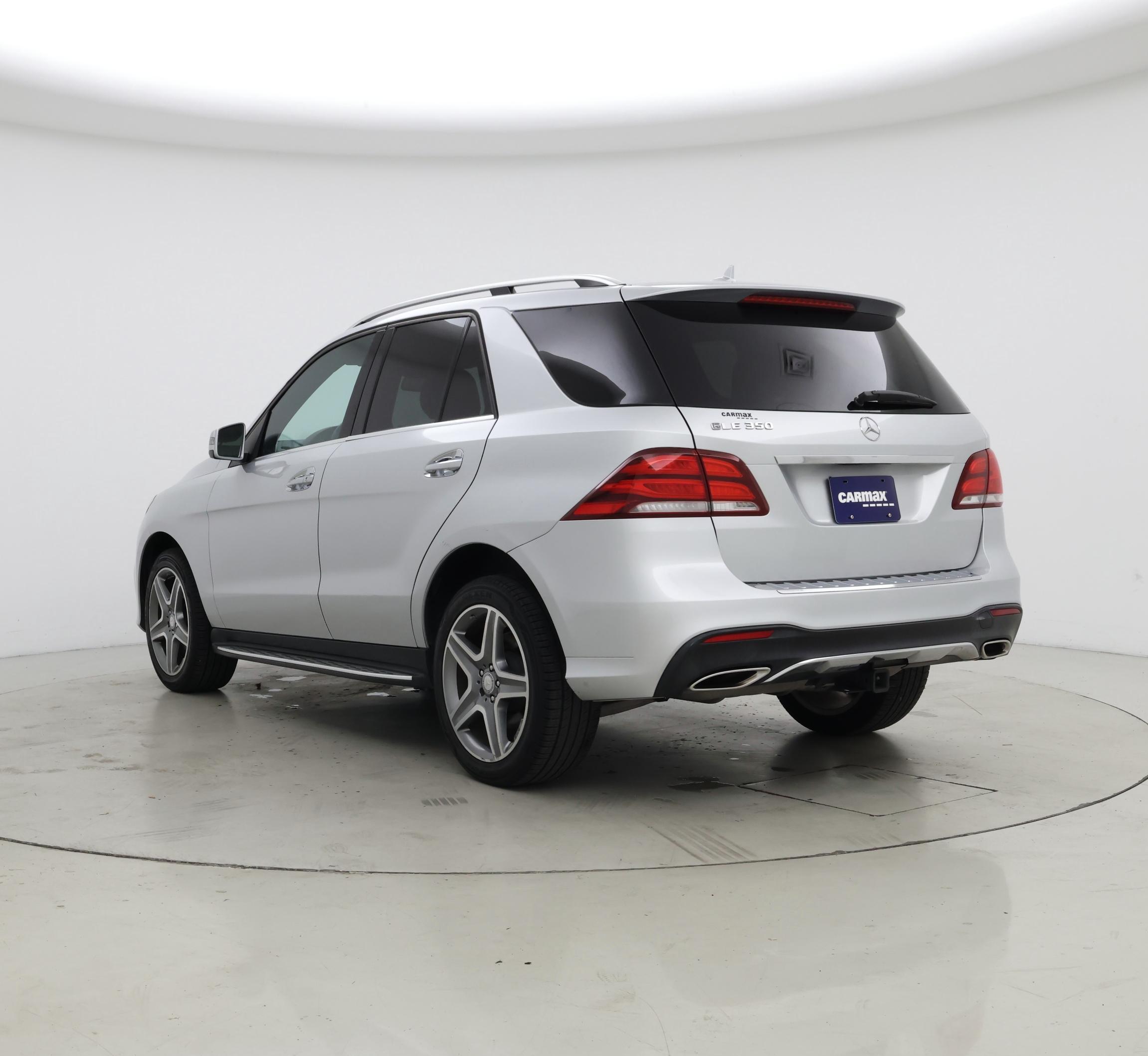 Thumbnail: 2017 Mercedes-Benz GLE - 2