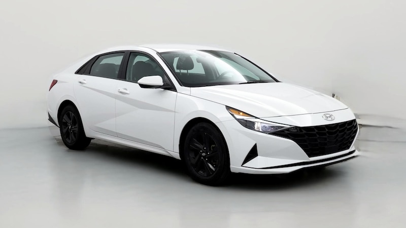 2022 Hyundai Elantra SEL Hero Image