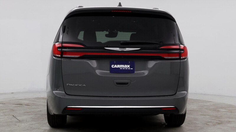 2022 Chrysler Pacifica Touring L 6