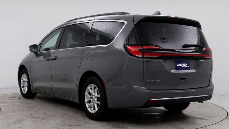 2022 Chrysler Pacifica Touring L 2