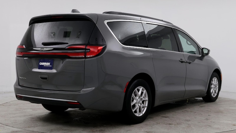 2022 Chrysler Pacifica Touring L 8