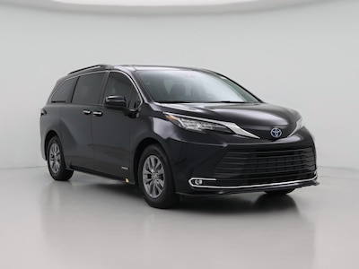 2021 Toyota Sienna XLE -
                Fort Lauderdale, FL