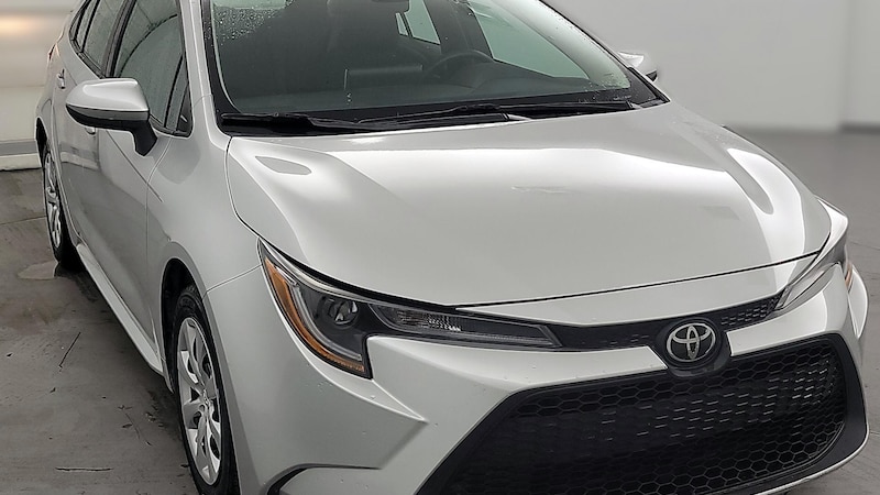 2021 Toyota Corolla LE Hero Image