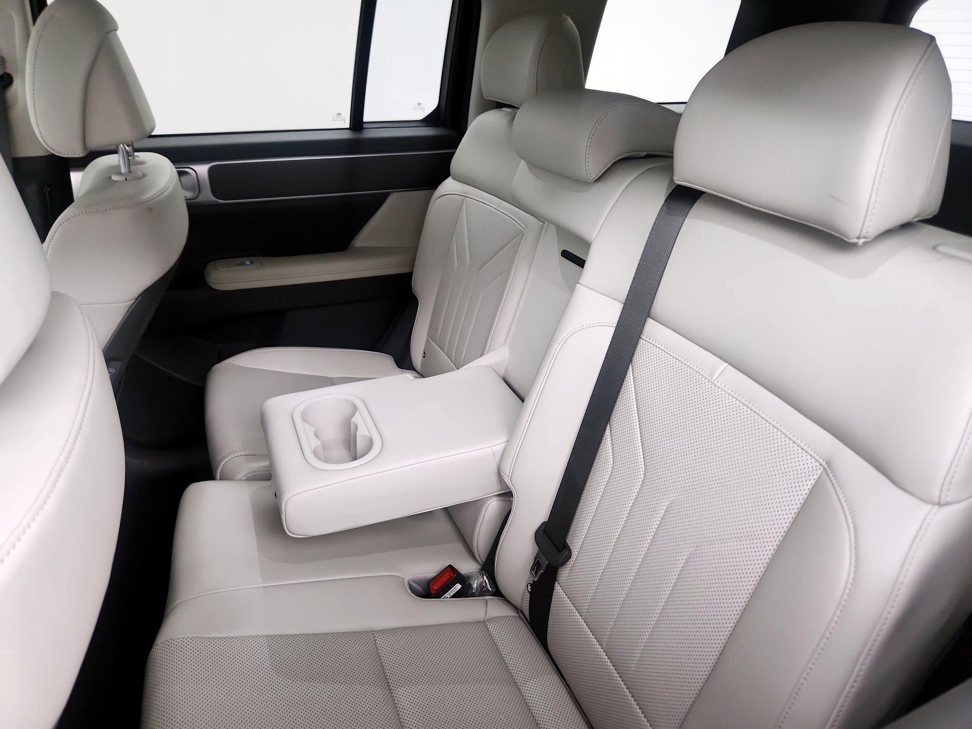 Thumbnail: 2024 Hyundai Santa Fe - 19