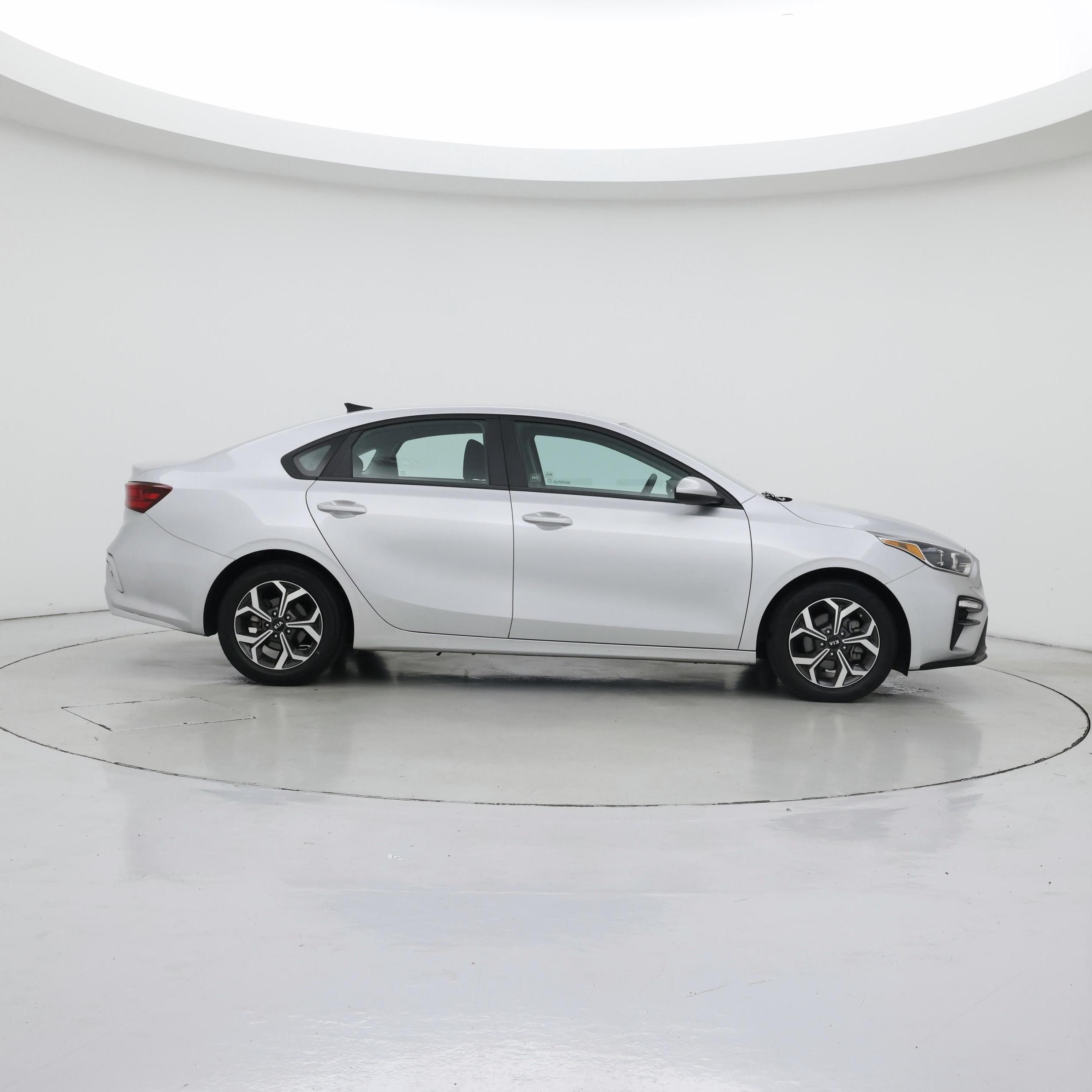 Thumbnail: 2021 Kia Forte - 7