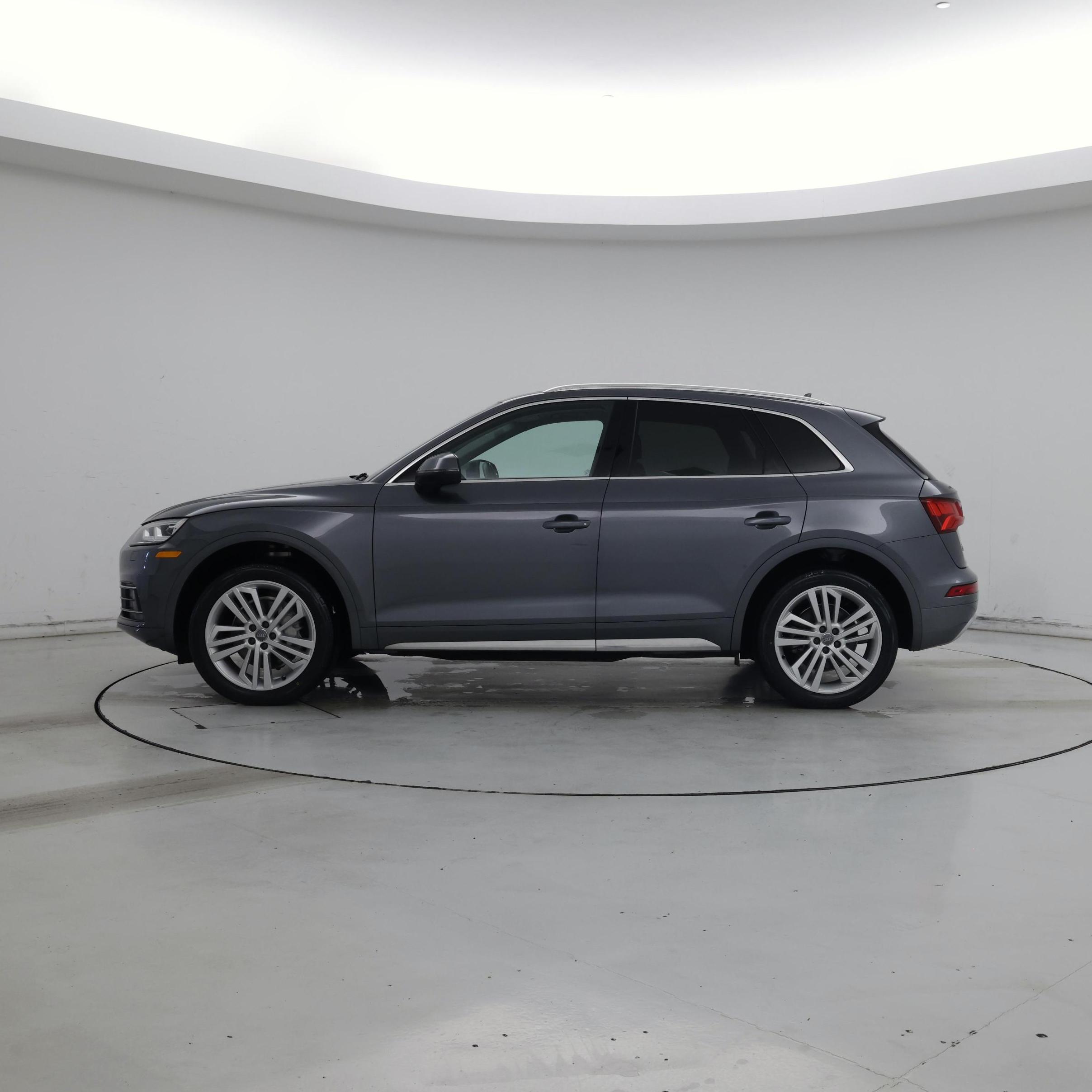 Thumbnail: 2019 Audi Q5 - 3