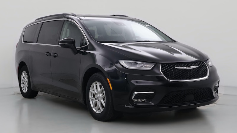 2022 Chrysler Pacifica Touring L Hero Image