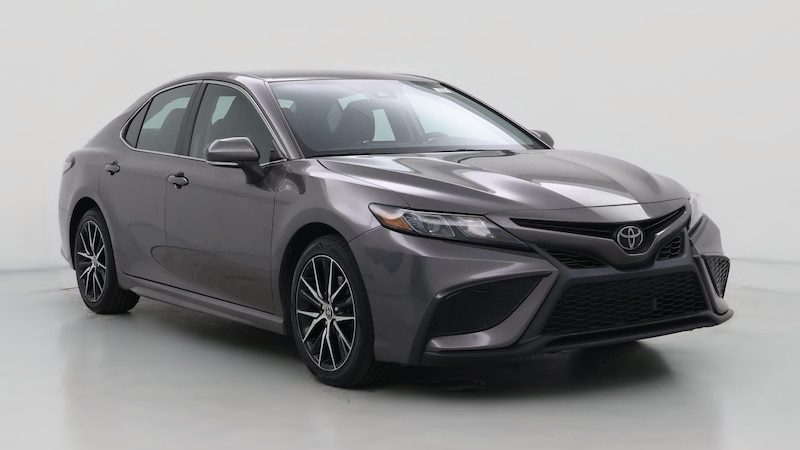 2022 Toyota Camry SE Hero Image