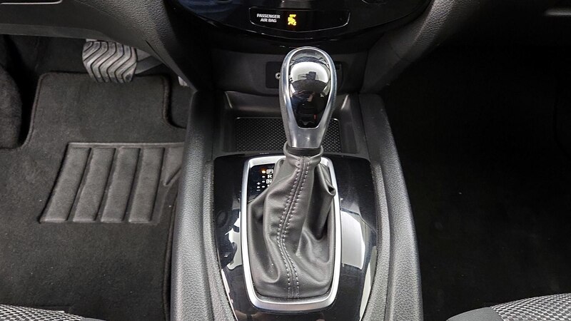 2020 Nissan Rogue Sport SV 17