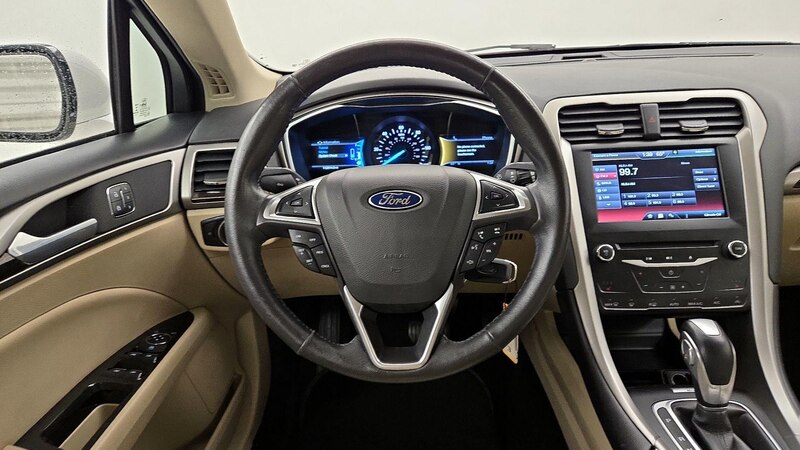 2014 Ford Fusion SE 10