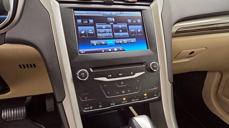 2014 Ford Fusion SE 16