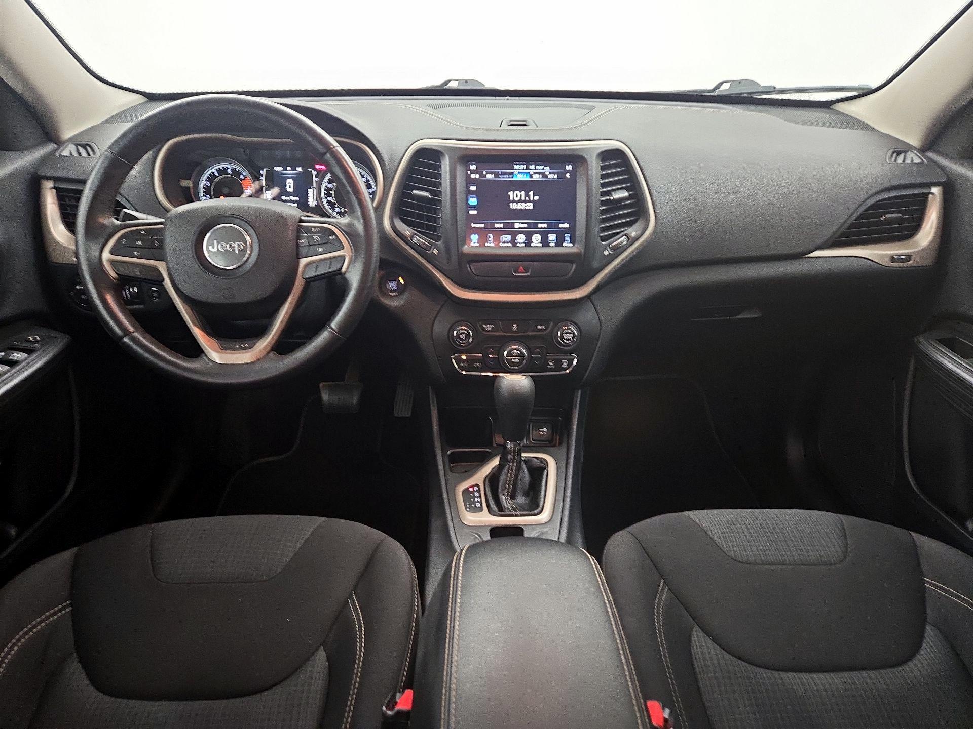 Thumbnail: 2016 Jeep Cherokee - 9
