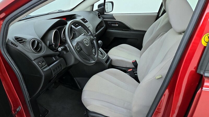 2014 Mazda Mazda5 Sport 11