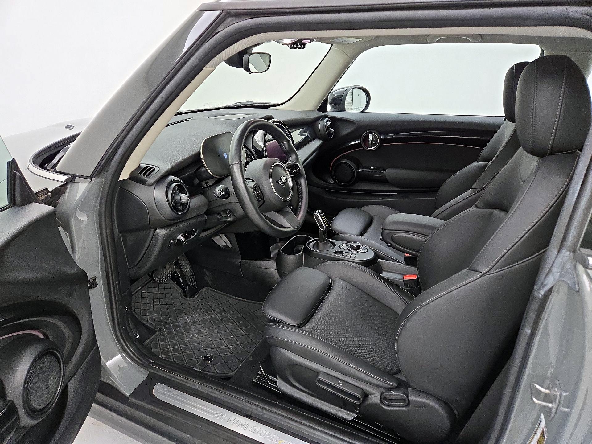 Thumbnail: 2022 MINI Cooper Hardtop - 10